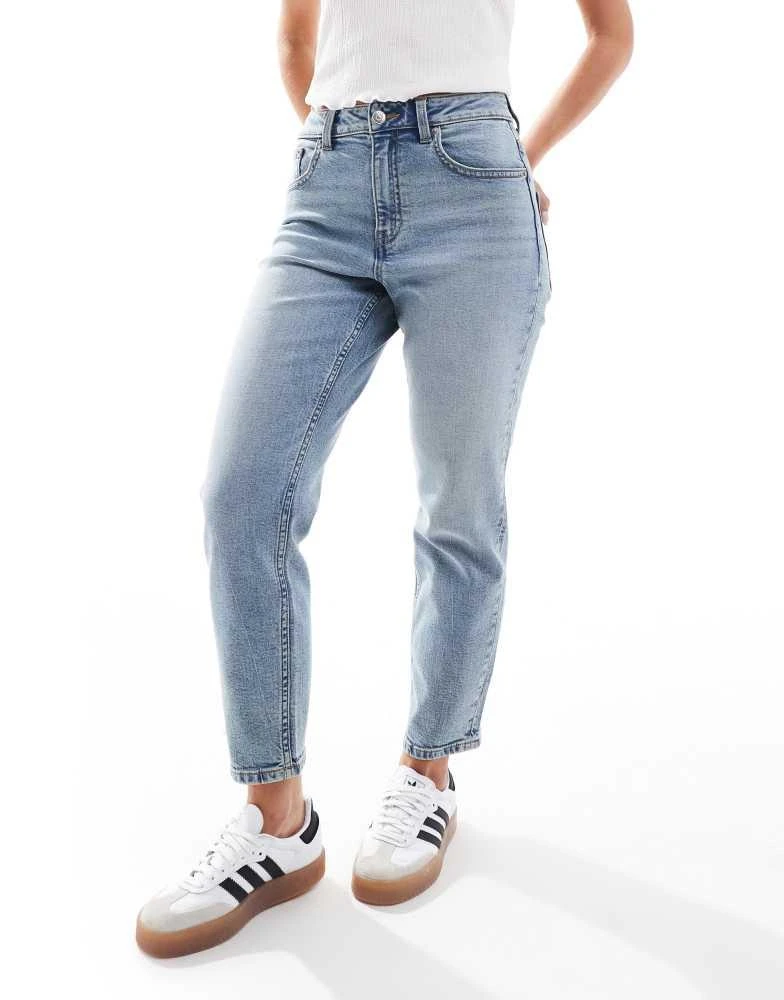 ASOS ASOS DESIGN Petite slim fit comfort mom jeans in mid blue 2