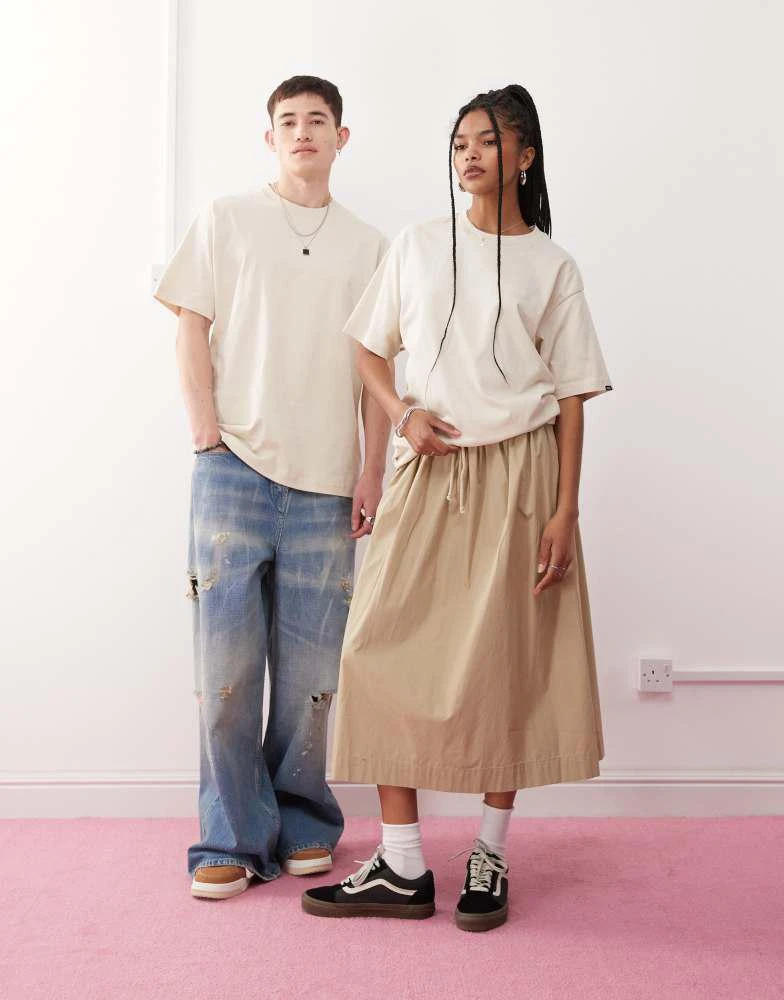 Vans Vans left chest logo t-shirt in beige - Exclusive to ASOS 2