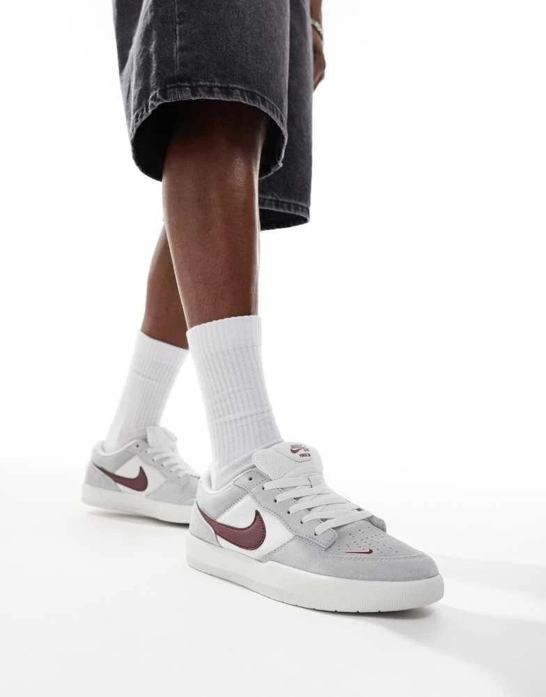 NIKE Nike SB Force 58 trainers in grey and red 1