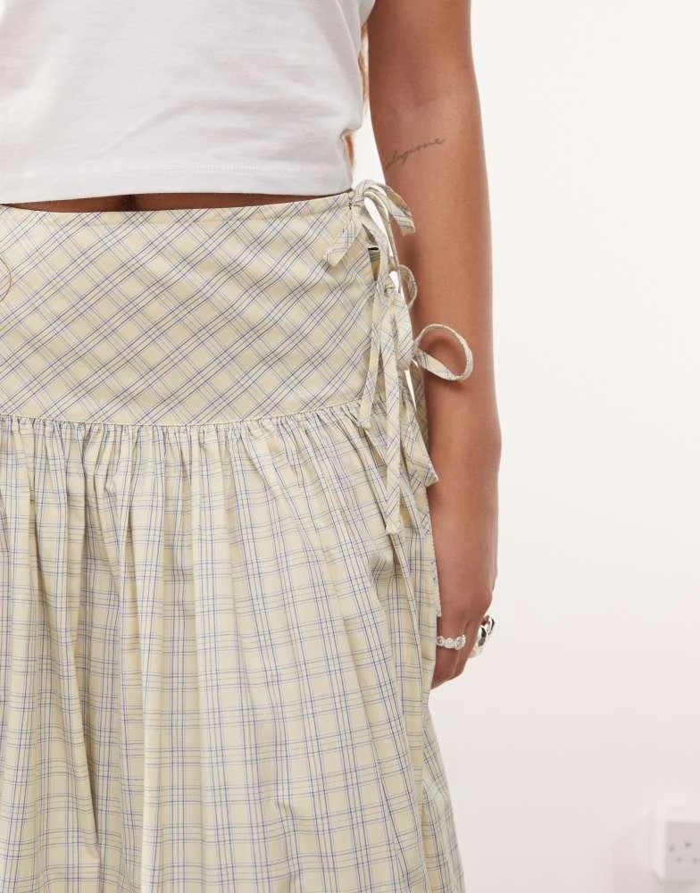 COLLUSION COLLUSION drop waist print maxi skirt in yellow check 5