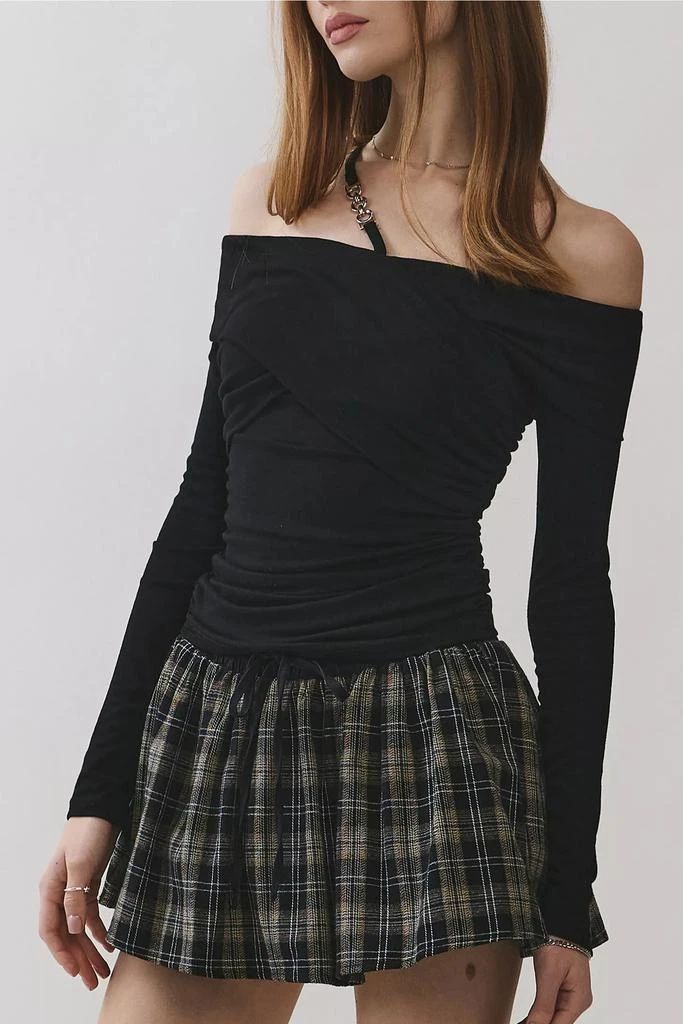 Personal Code Personal Code Eleanor Off Shoulder Chain Accent Top 4