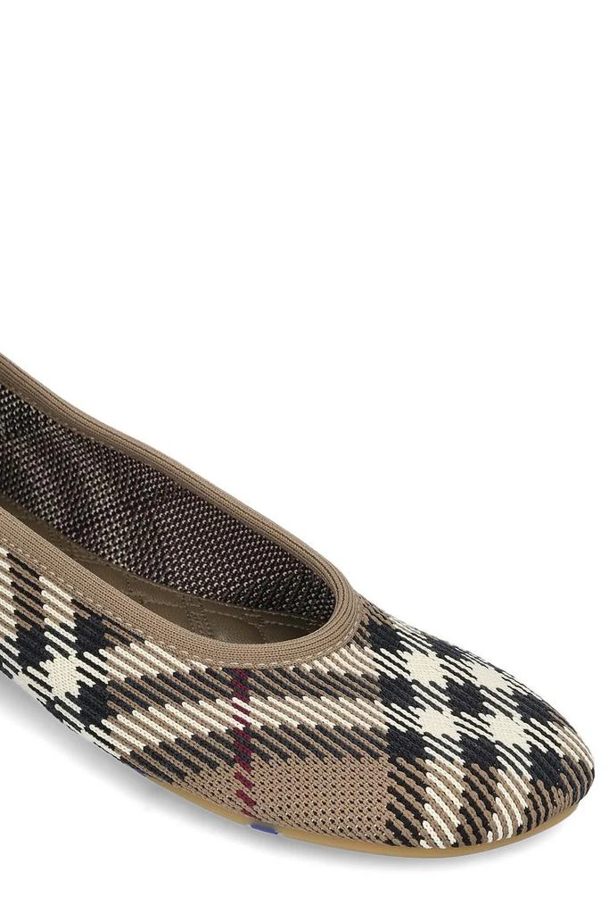 Burberry Burberry Checked Slip-On Flat Shoes 4