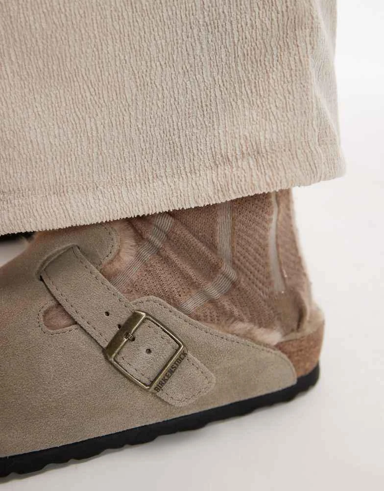Birkenstock Birkenstock Unisex Boston shearling clogs in taupe 4