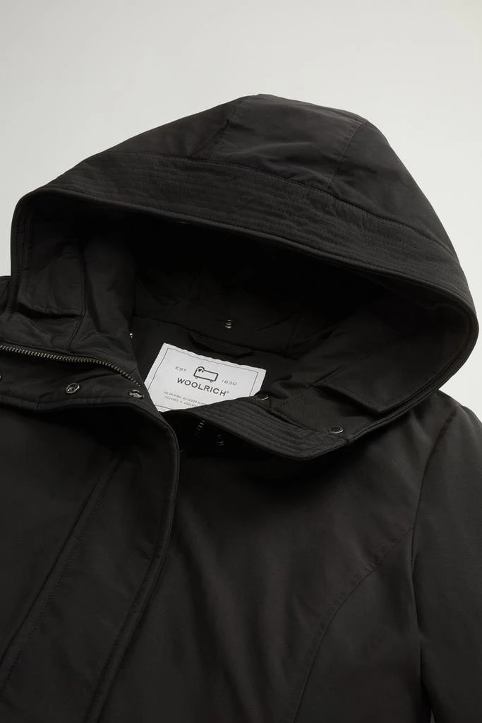 Woolrich Boulder Parka in Ramar Cloth with Hood and Detachable Faux Fur Trim - Women - Black 7