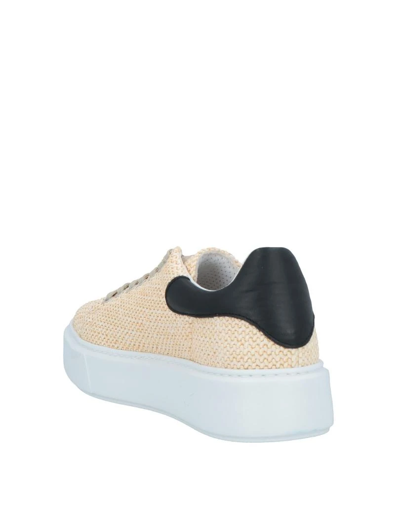 FRAU Sneakers 3