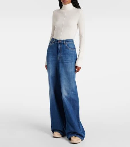 Chloé Nama shearling-lined suede sneakers 3