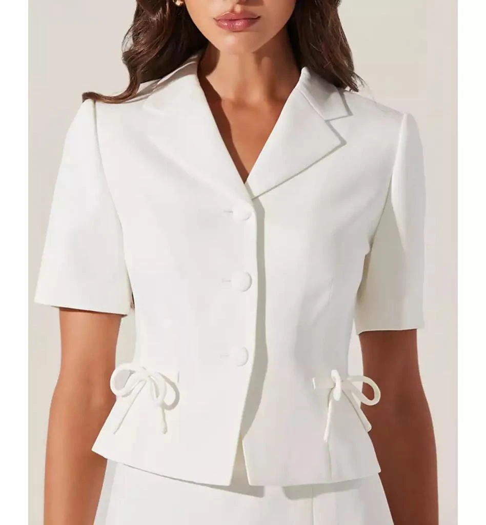 ASTR Women's Sophie Short-Sleeve Blazer 3
