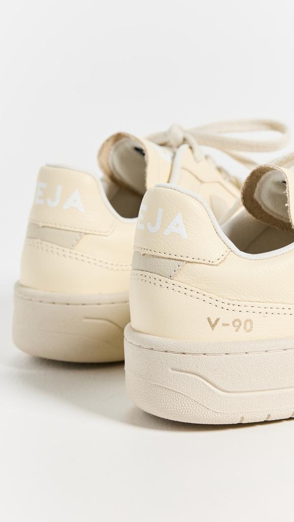 【送料&関税込】Veja v-90 Sneakers Amazon.com | Veja Men V-90 Sneakers Extra White 6 US