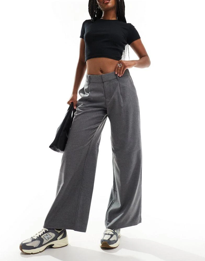 HOLLISTER Hollister low rise tailored wide leg trouser in grey 1