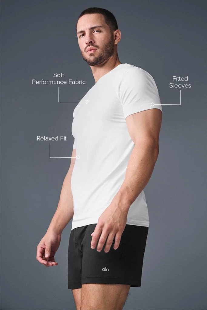 Alo Conquer Reform Crewneck Short Sleeve - White 2