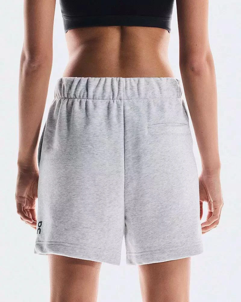 On On Women
s Club Shorts 6