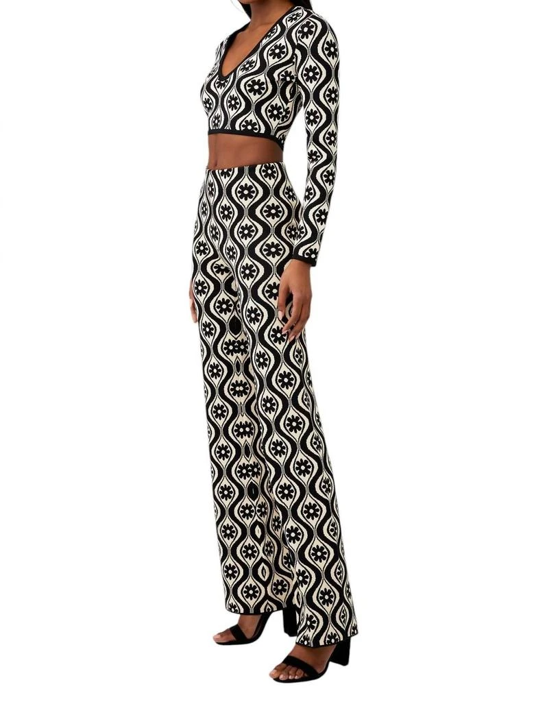 Finders Keepers Quinn Long Sleeve Knit Top In Cream Retro Floral 2