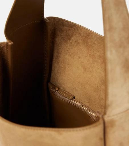 Yves Saint Laurent Le 5 à 7 Supple Large suede shoulder bag 3