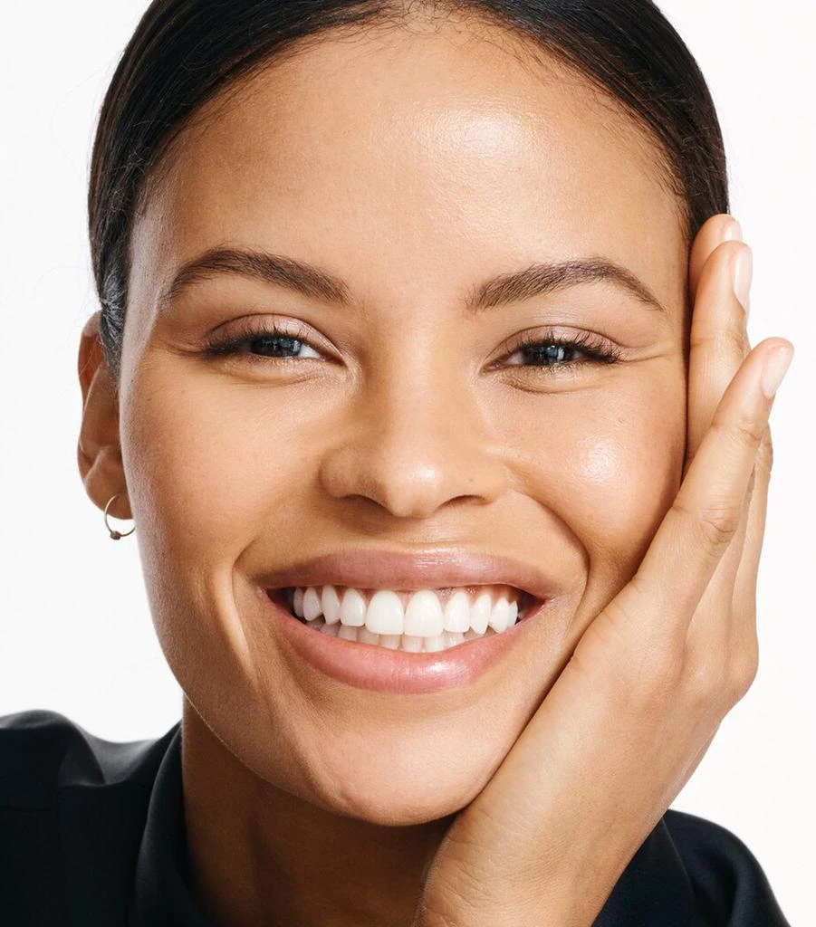 Cle de Peau Radiant Cream Foundation 6