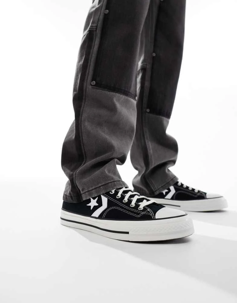 Converse Converse Star Player 76 Ox trainer in black 3