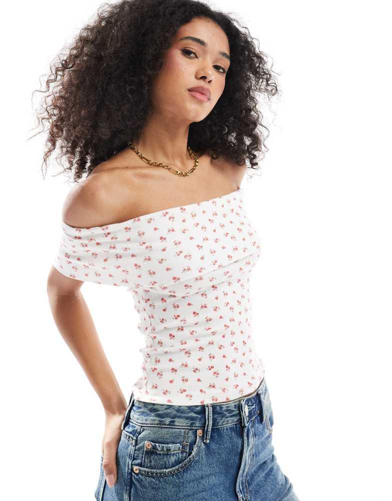 HOLLISTER Hollister off the shoulder short sleeve rose top in white