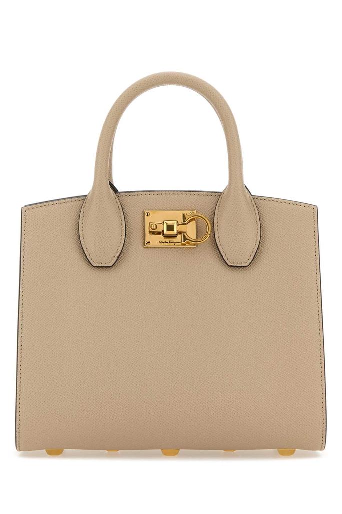 Salvatore Ferragamo ベージュ かごバッグ Salvatore Ferragamo フェラガモ FERRAGAMO ハンドバッグ