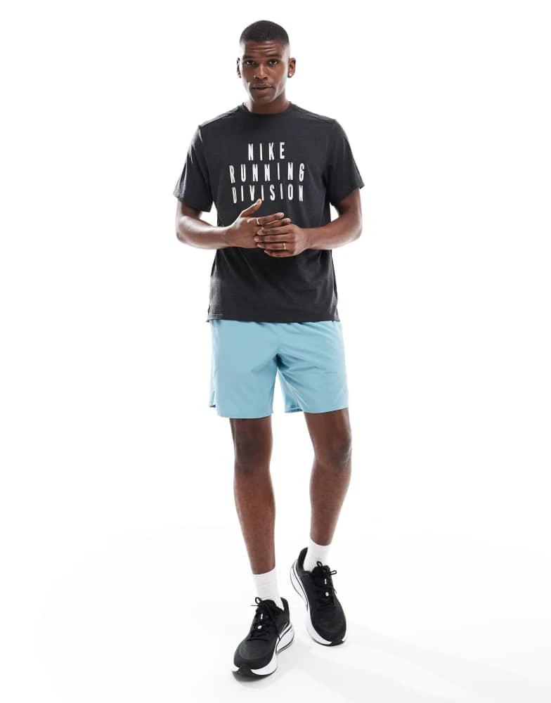 NIKE Nike Running Challenger Dri-FIT 7 inch shorts in blue 3