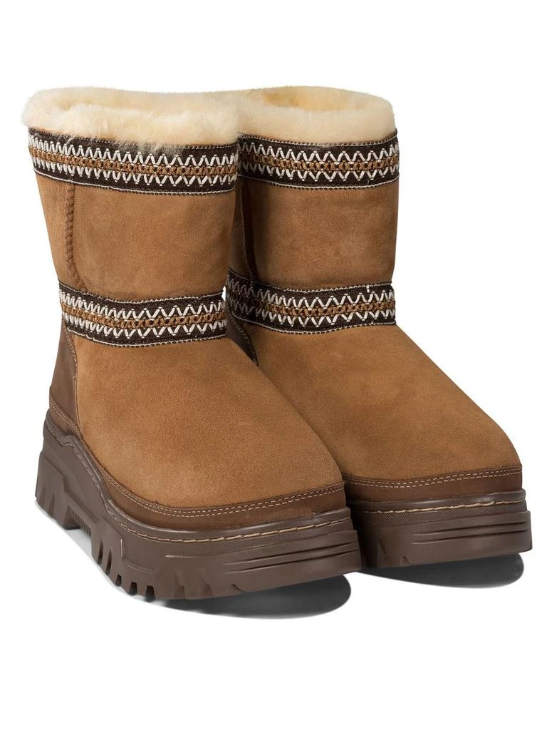 UGG Ugg "Mini Trailgazer" Ankle Boots 2