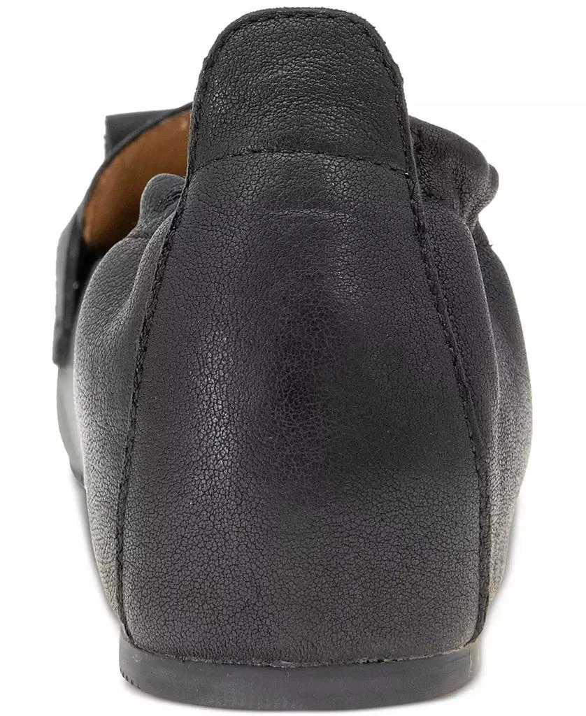 Gentle Souls Women's Scotty Kiltie Loafer Flats 10
