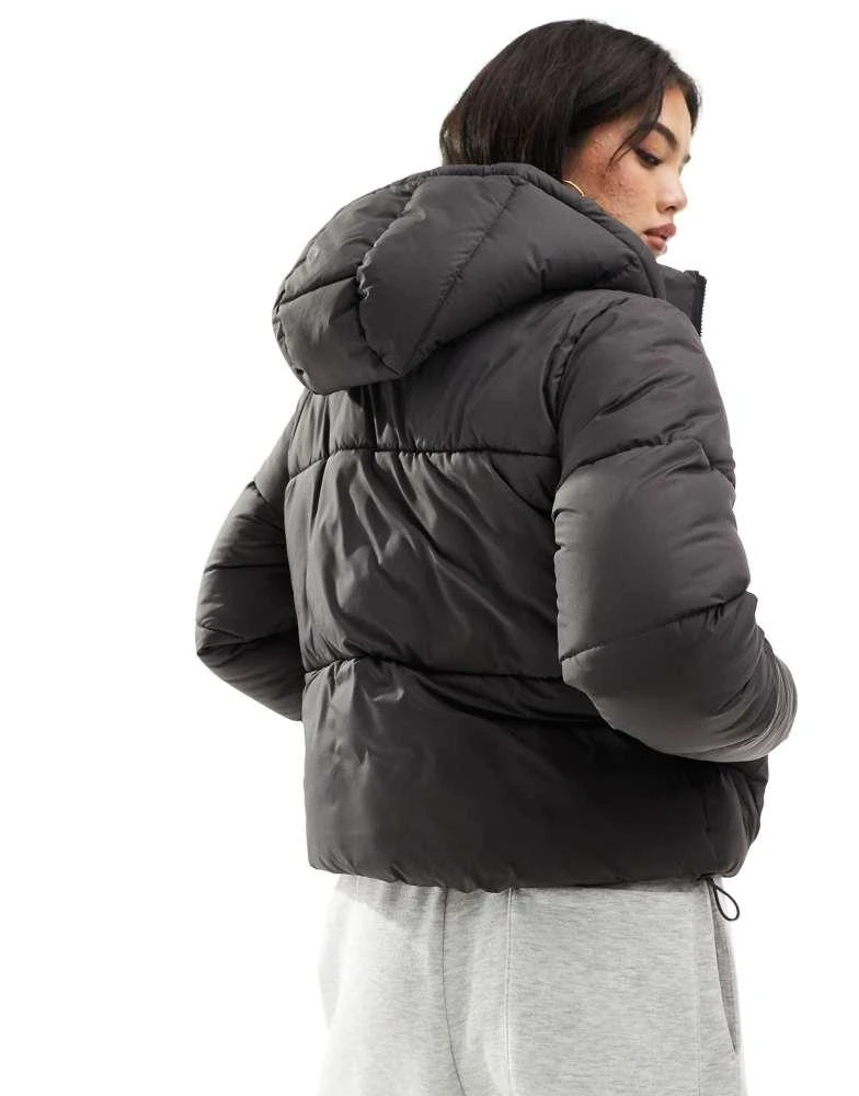 New Look New Look cropped puffer coat in grey 4