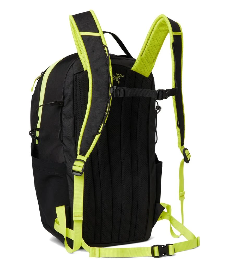 Arc
teryx Mantis 26 Backpack 2