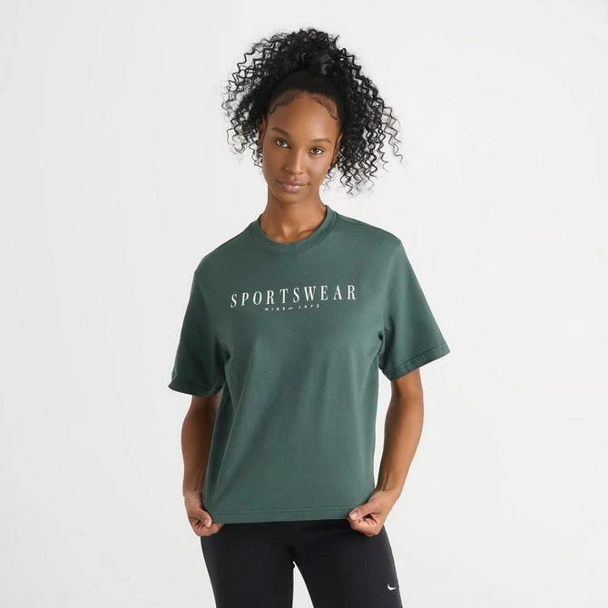 NIKE Women's Nike Sportswear Boxy T-Shirt 5