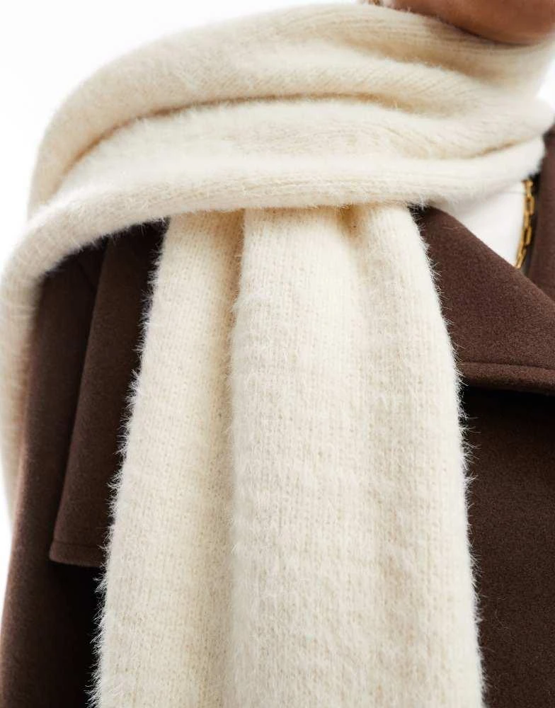 Cotton:On Cotton On fluffy scarf in ecru 4