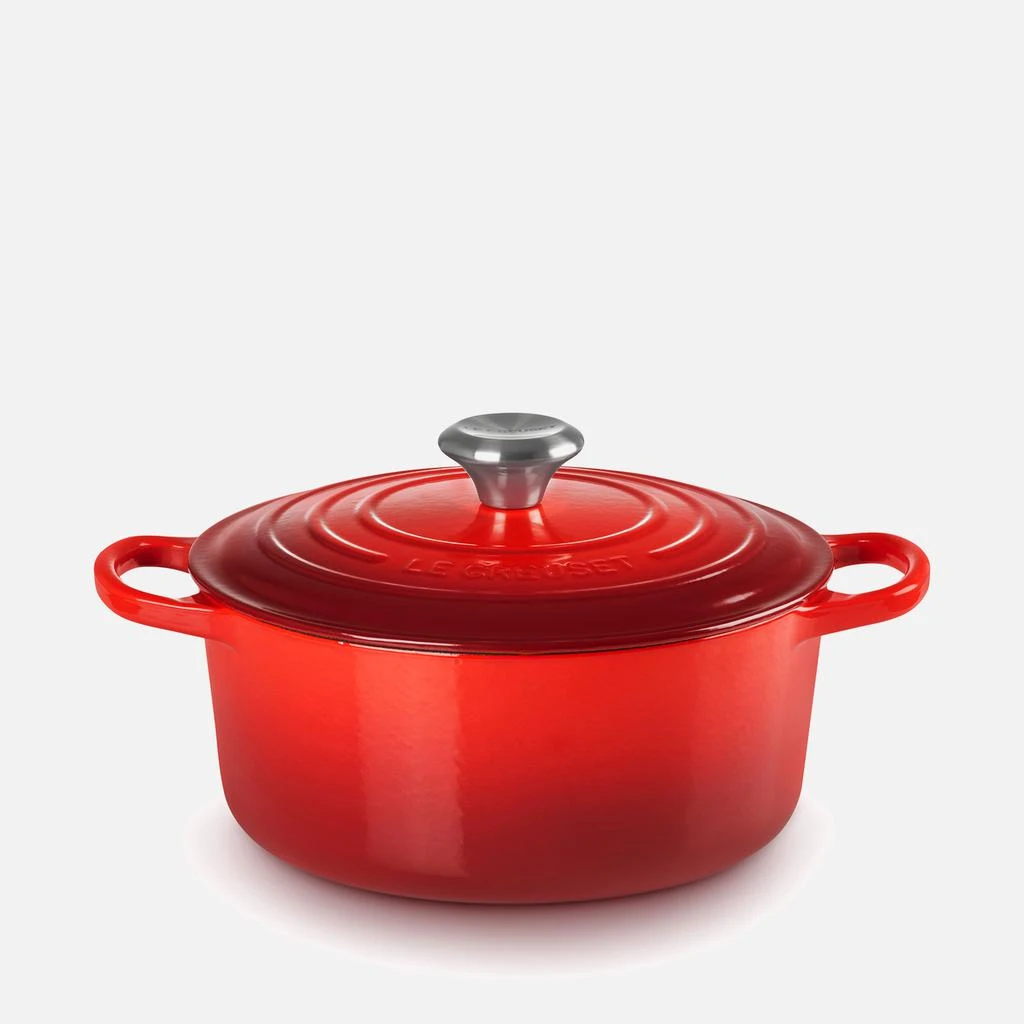 Le Creuset Signature Cast Iron Round Casserole - 24cm - Bamboo Green 1