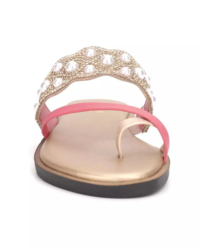 Kenneth Cole Women
 Spring X Band Scallop Flat Sandals 7