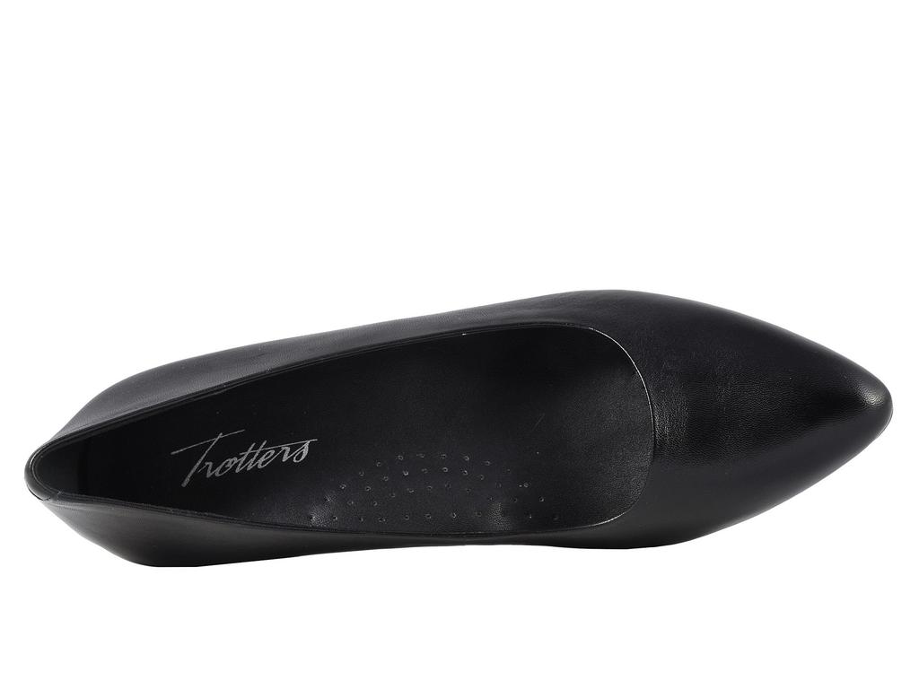 Trotters Kari