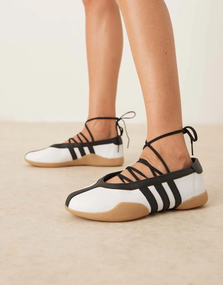 Adidas adidas Originals Taekwondo Mei Ballet trainers in white and black 3
