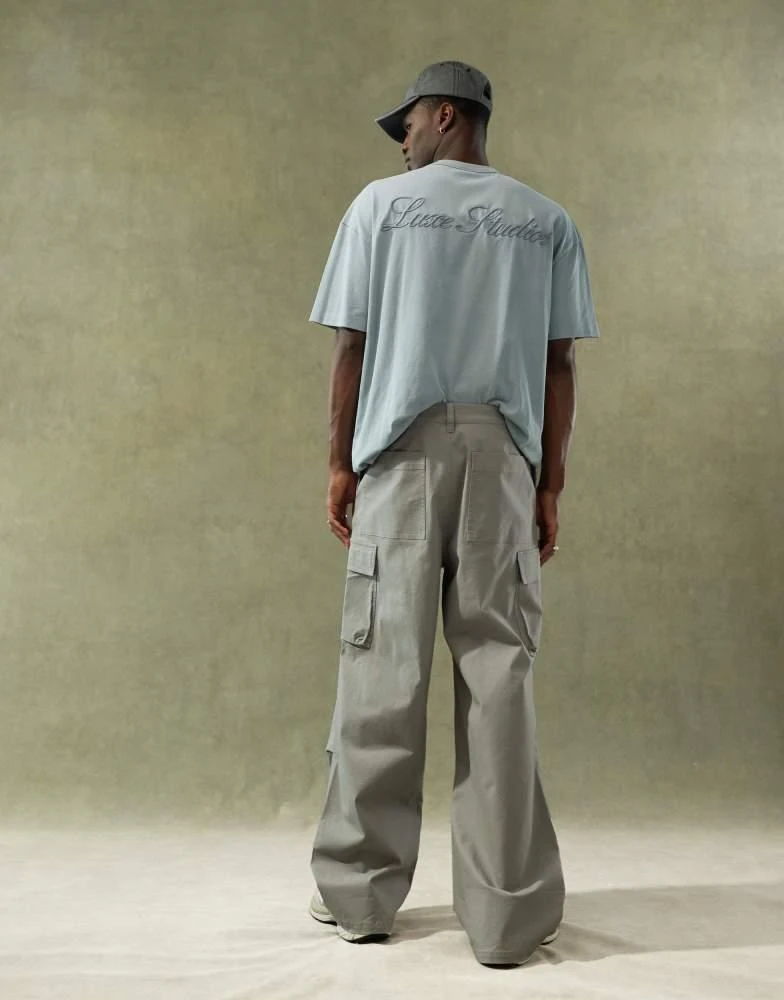 ASOS ASOS DESIGN super baggy cargo trouser in grey 4