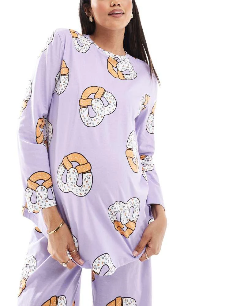 ASOS ASOS DESIGN Maternity pretzel long sleeve top & trouser pyjama set in lilac 4