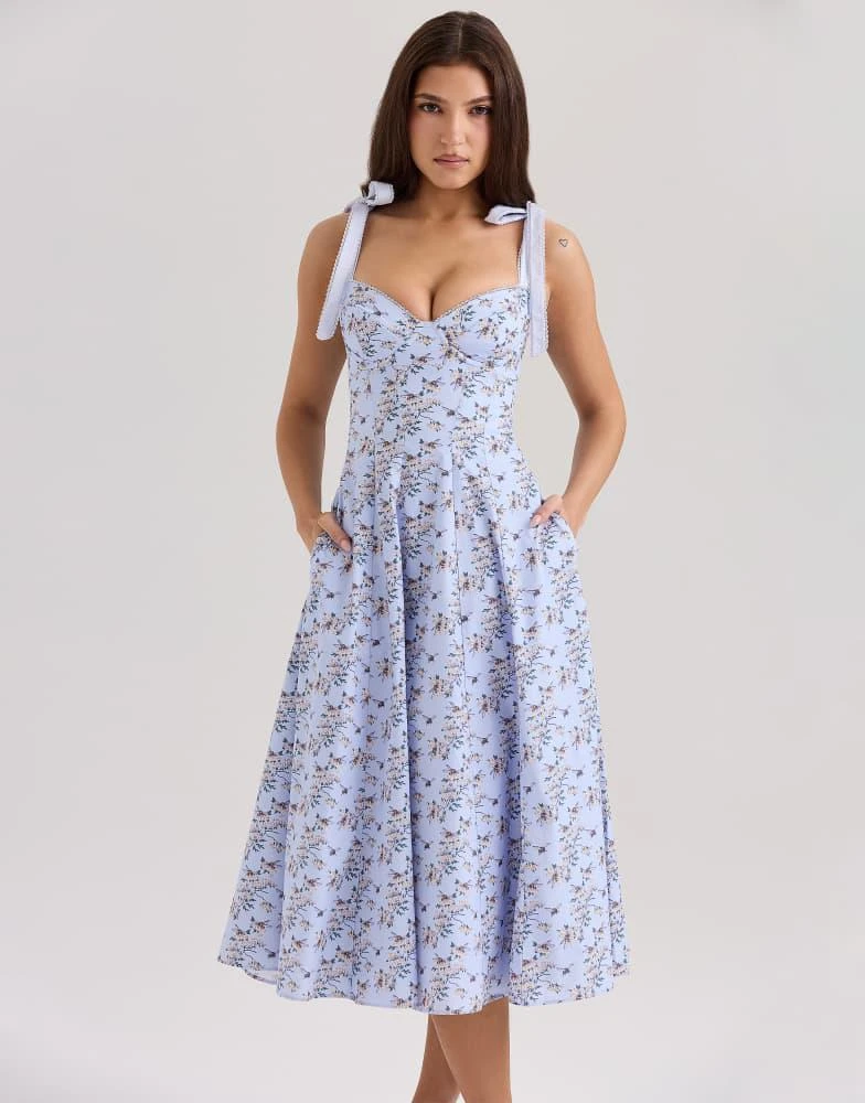 House of CB House of CB Emely stretch cotton midi sundress in blue floral print - Dresses & Skirts - Free Shipping - BeyondStyle House of CB House of CB Emely stretch cotton midi sundress in blue floral print - Dresses & Skirts - Free Shipping - BeyondStyle