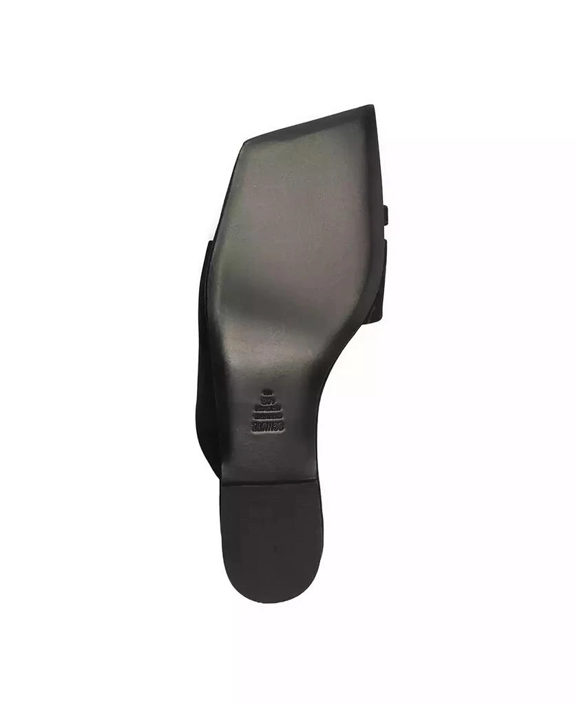 Schutz Women
s Jodie Slip On Flat Sandals 5