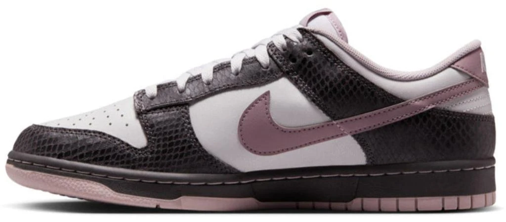 NIKE Dunk Low SE Medium Ash Violet Snakeskin 2