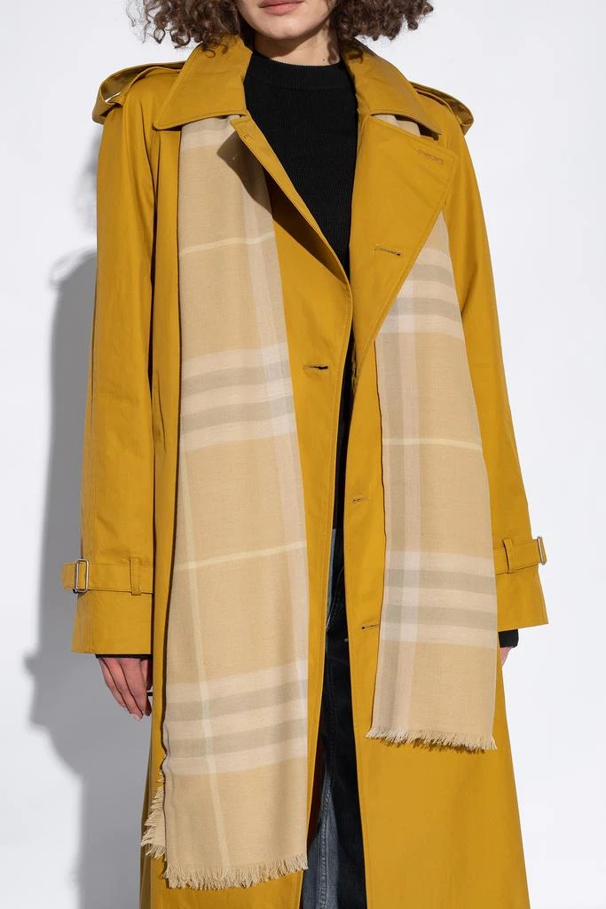Burberry Wool scarf 2