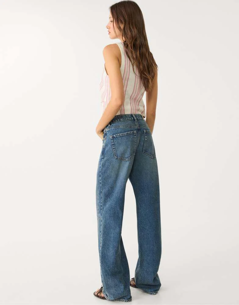 Stradivarius Stradivarius Tall d92 straight wide-leg jeans in very dark/rinse wash blue 2