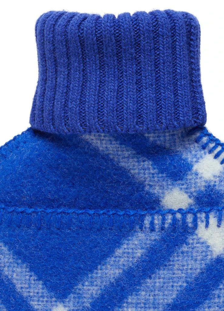 Burberry Large checked hot water bottle 4