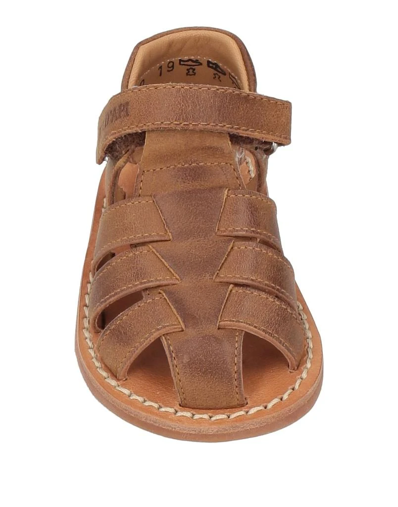POM D
API Sandals 4
