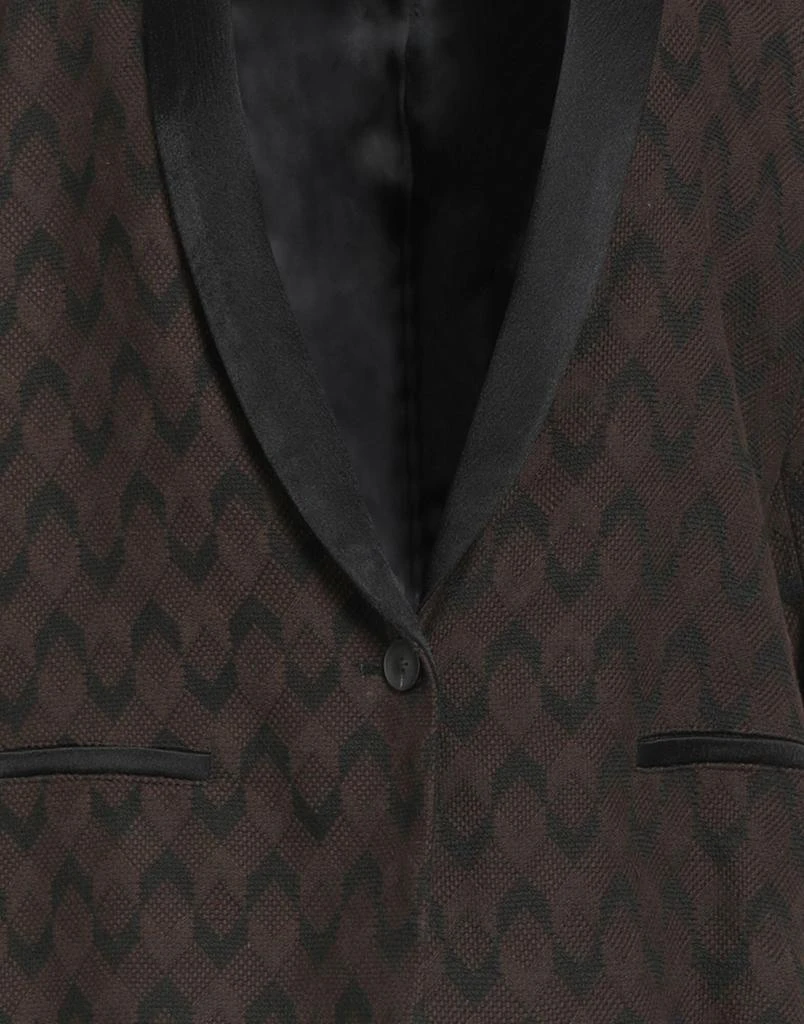 ATTIC AND BARN Blazer 4