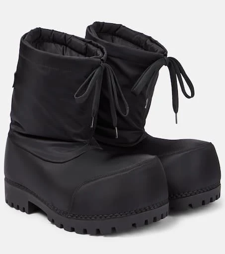 Balenciaga Alaska Low snow boots 1