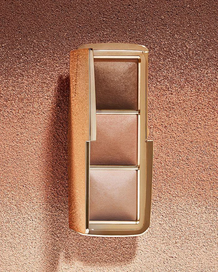 HOURGLASS Ambient Lighting Palette Volume II 3
