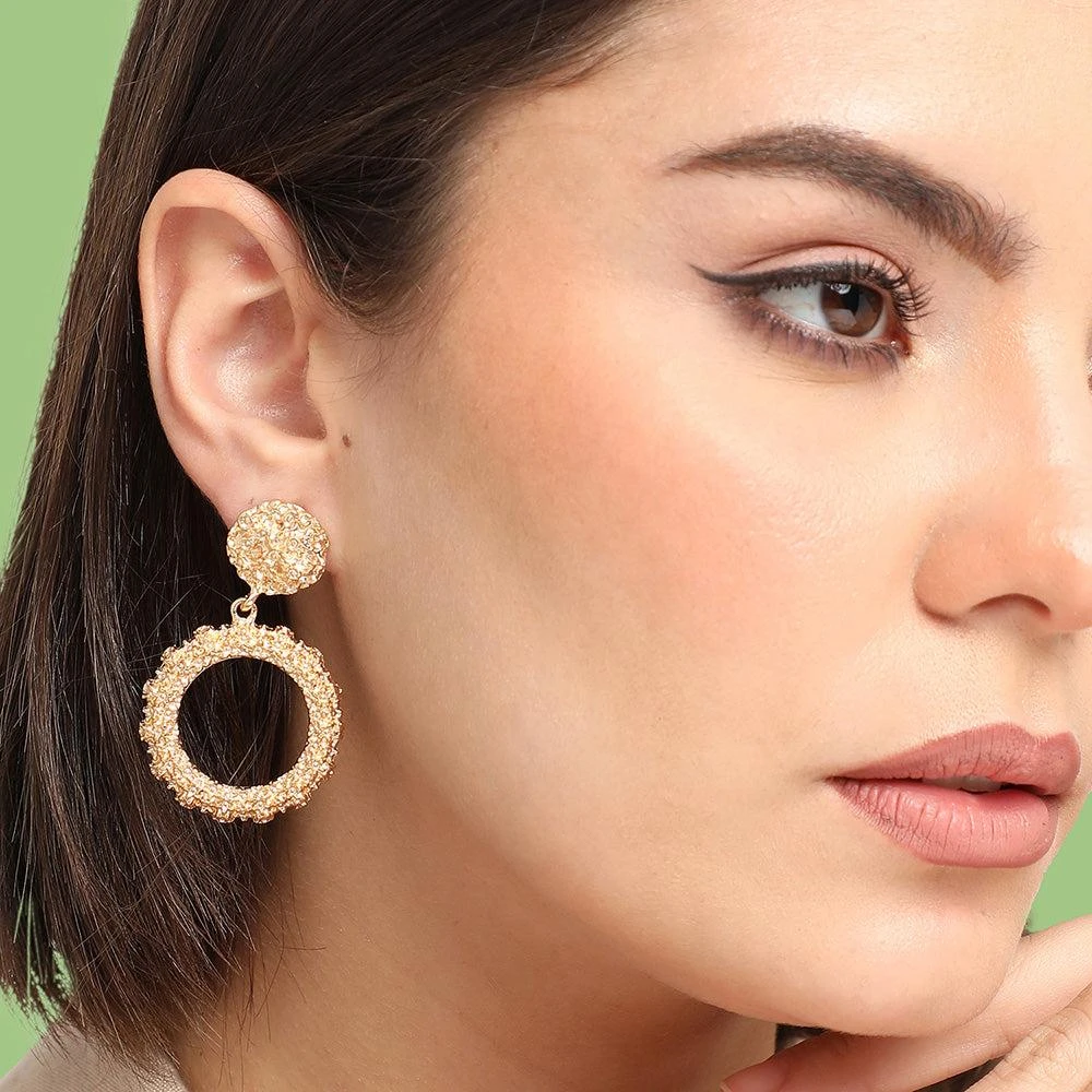 SOHI Women Golden Drop Earrings 3