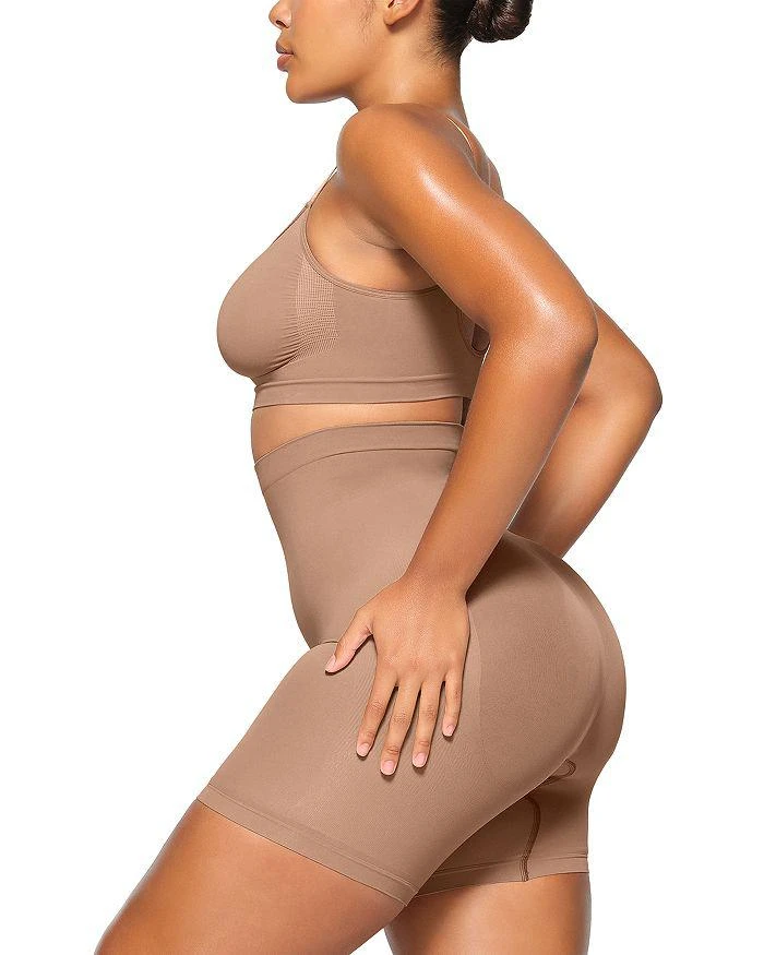 SKIMS Seamless Sculpt Mid Thigh Shorts 3