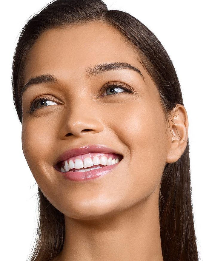 Clinique Even Better Refresh™ Hydrating & Repairing Makeup 3