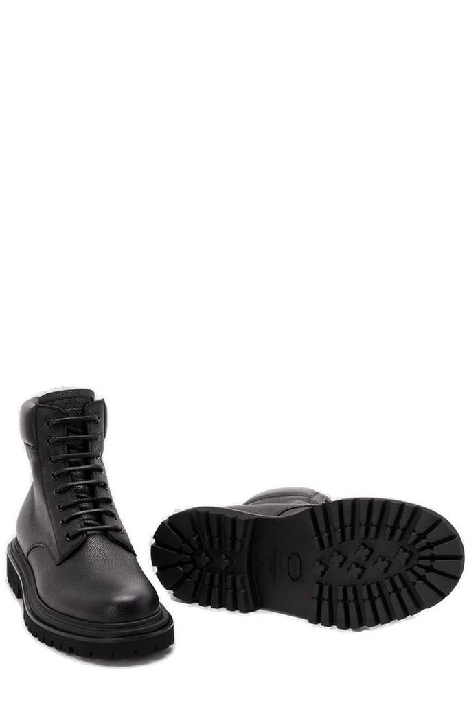 Dolce 
Gabbana Dolce 
Gabbana Logo Debossed Ankle Boots 4