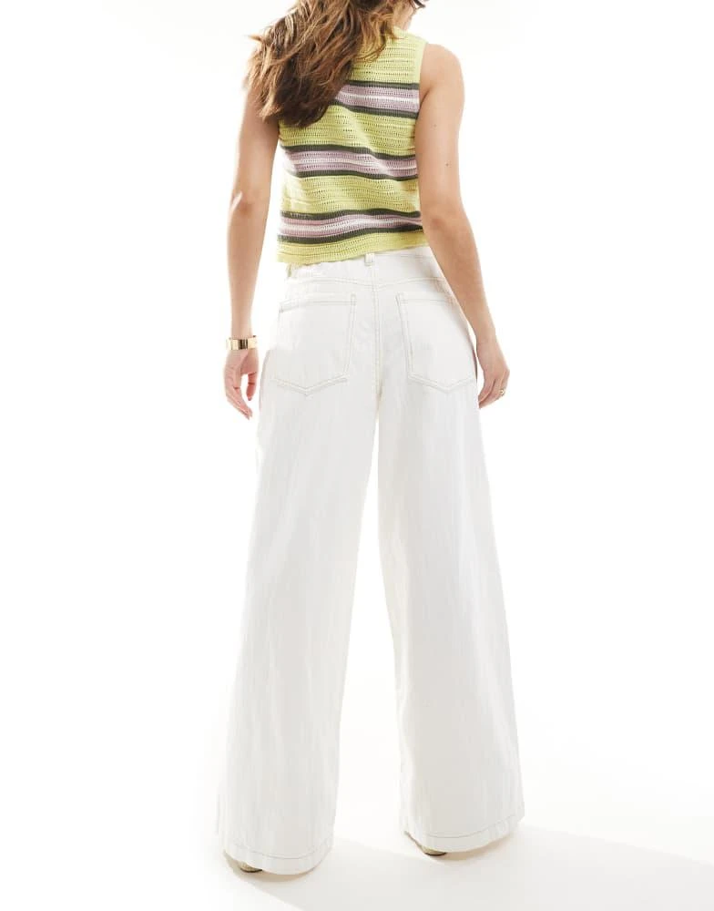 Bershka Berska ultra wide leg jeans in white 2