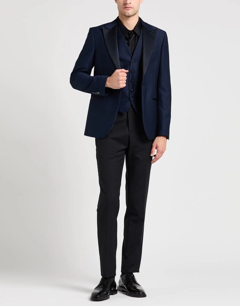 MESSAGERIE Suits 2